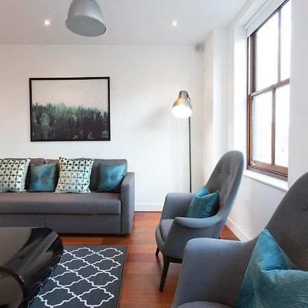 Hampden Apartments - The Charles วินด์เซอร์ ภายนอก รูปภาพ