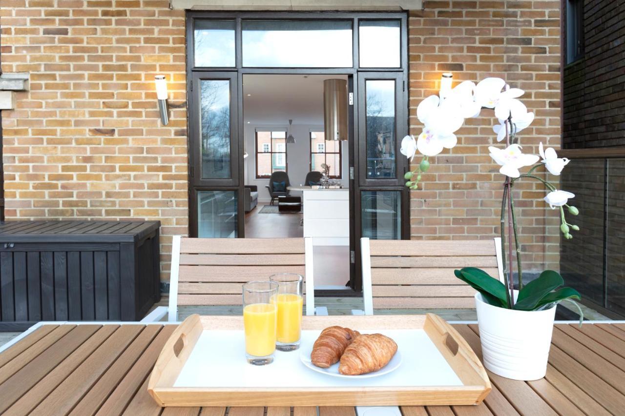 Hampden Apartments - The Charles วินด์เซอร์ ภายนอก รูปภาพ